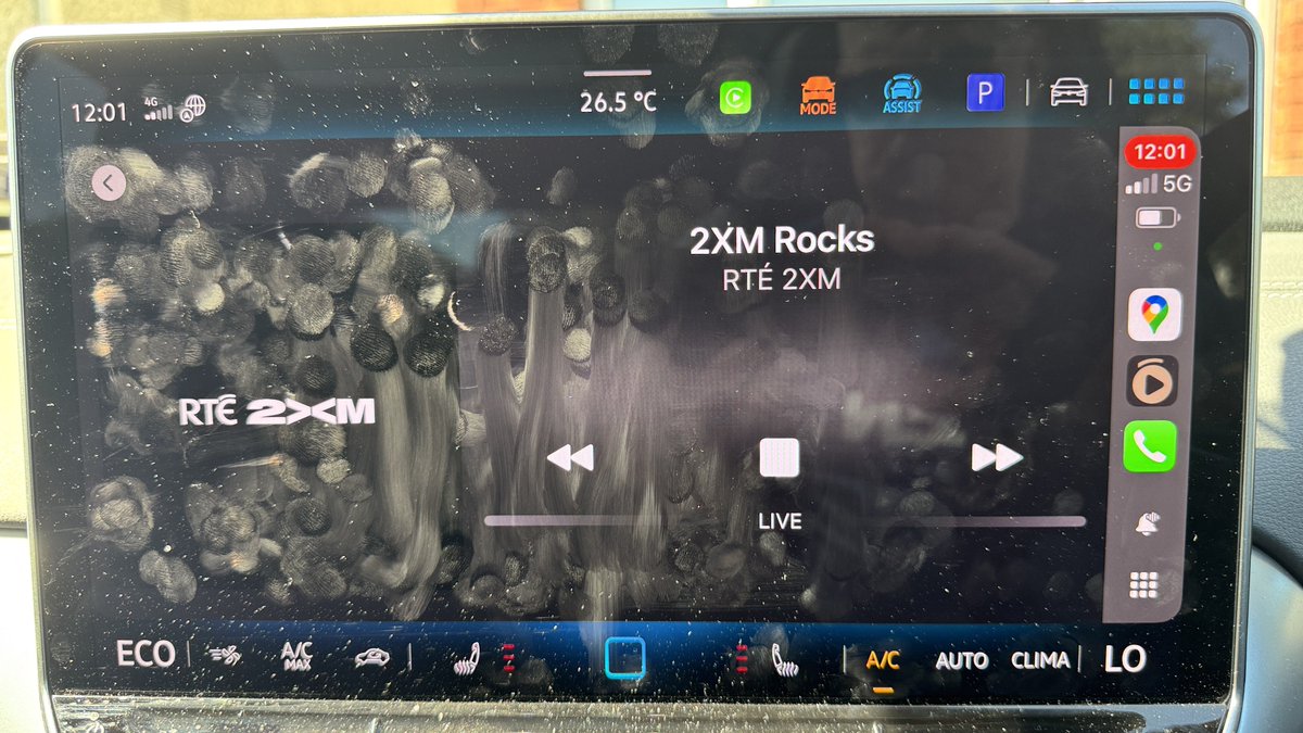 What sort of a budget does <a href="/rte2xm/">RTÉ 2XM</a> have. Seems minuscule. I wish we had a version of BBC 6 Music here. They can’t even be bothered to show the track info on a ‘digital’ station 😱 The NATIONAL tax-funded broadcaster. <a href="/rte/">RTÉ</a> <a href="/kevinbakhurst/">Kevin Bakhurst</a>