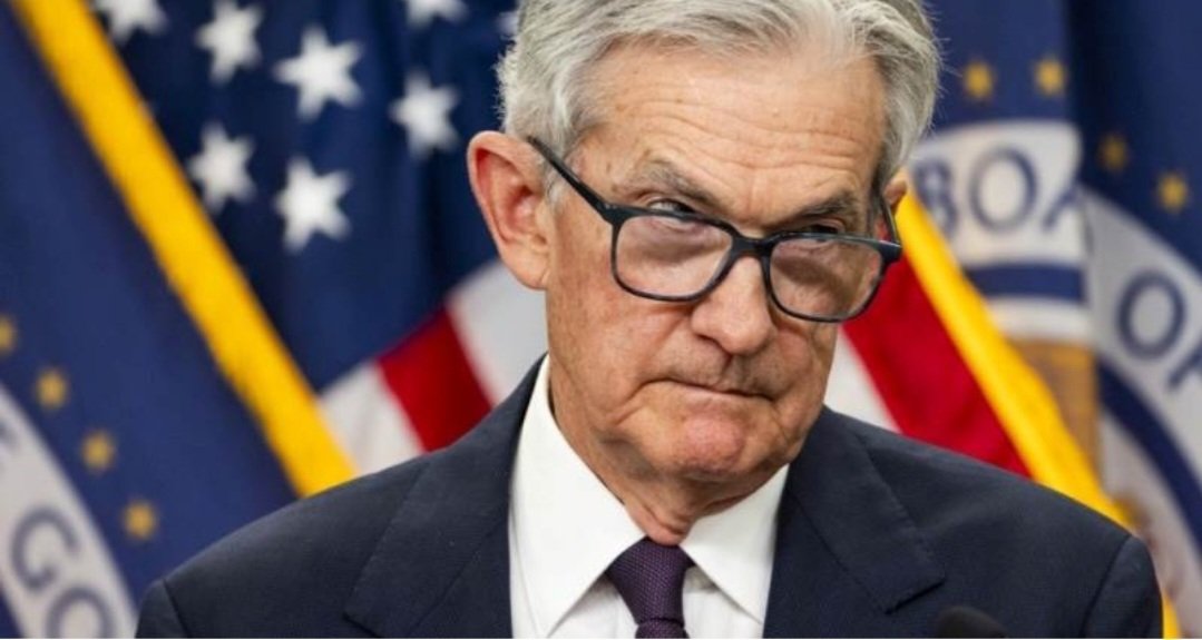 Federal Reserve Chair Jerome Powell is considering leaving his position at the Fed.

Chairman of the board of Fannie Mae and Freddie Mac, William J. Pulte said he was encouraged by reports that Jerome Powell is considering resigning. 

"I think this will be the right decision for