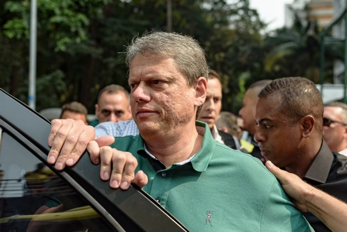 Metrópoles tweet media