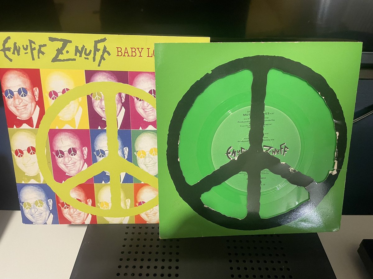 Paul Burrow (@pb1505thfc) on Twitter photo Recent purchaseā¦. 1st time Iāve owned a physical copy of this wonderful debut since I bought the Cassette and two 7āsingles on release in ā89.
Gorgeous (and amazing sounding) purple Re-press.
<a href="/EnuffZnuff/">Enuff Z'Nuff</a> #enuffznuff #powerpop. Recent purchaseā¦. 1st time Iāve owned a physical copy of this wonderful debut since I bought the Cassette and two 7āsingles on release in ā89.
Gorgeous (and amazing sounding) purple Re-press.
<a href="/EnuffZnuff/">Enuff Z'Nuff</a> #enuffznuff #powerpop.