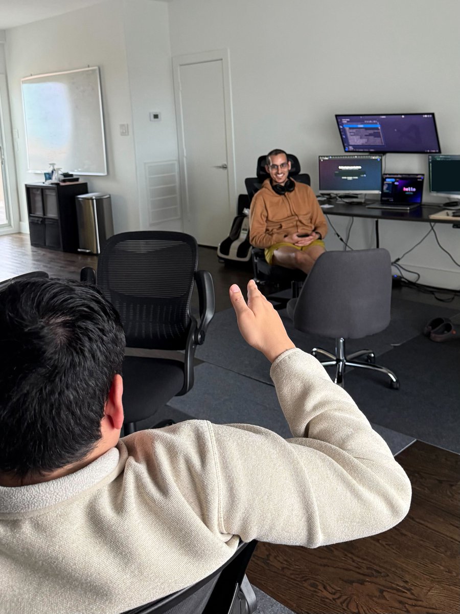 Christian01Hack's tweet photo. Deciding (or debating) what constitutes as an "end state" for a conversation with our AI agent. https://t.co/Rl6jDNxguq