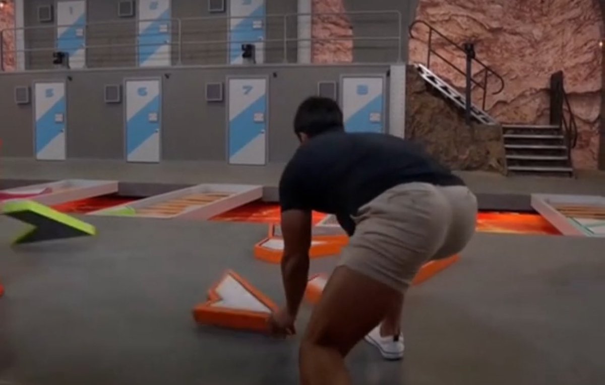 this interesting piece of cinematography #bb27