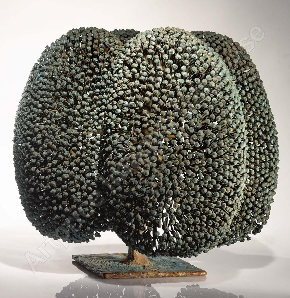 The weekend is here - take the beauty of this bush and carry it with you. 18" tall, bronze, c. 1970. Harry Bertoia probably spent a full month welding this quad piece.
