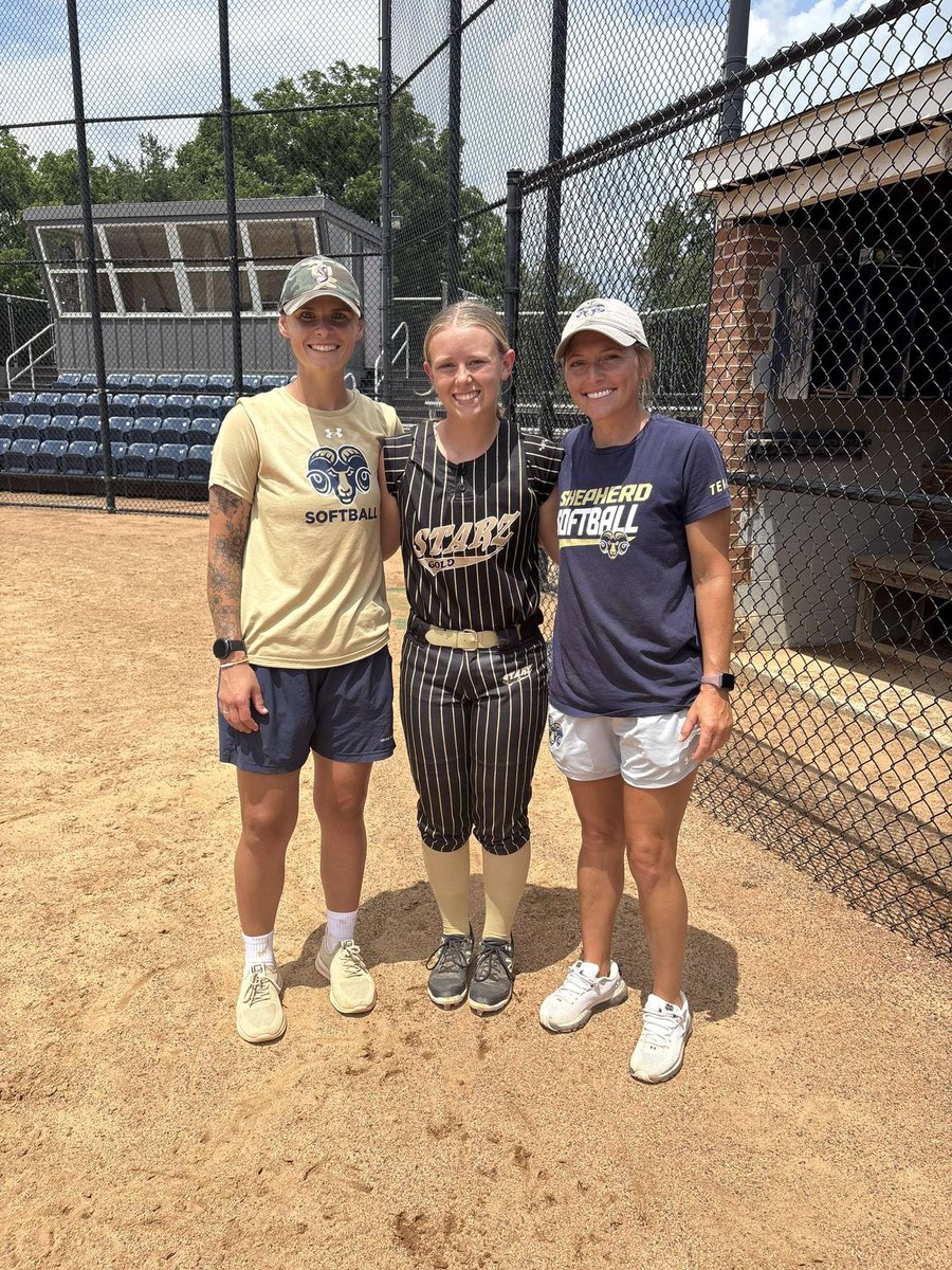 Thank you to Coach Leslie and Coach Baker for a great 3 day camp this week! I love getting to hear feedback and drills to help improve my game! <a href="/allisonbakerg/">Allison Baker</a> <a href="/Ms_Tw0_Sev/">Marissa Leslie</a> 
<a href="/StarzGold2026/">Starz Gold Fishburn</a>