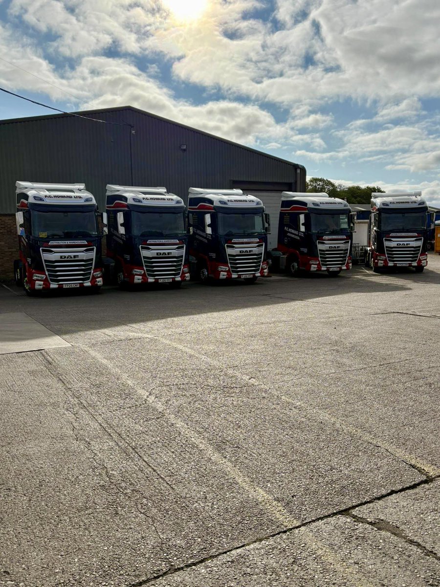 Nice DAF XG lineup 🤭

#daftrucks #uk #25reg #brandnew
