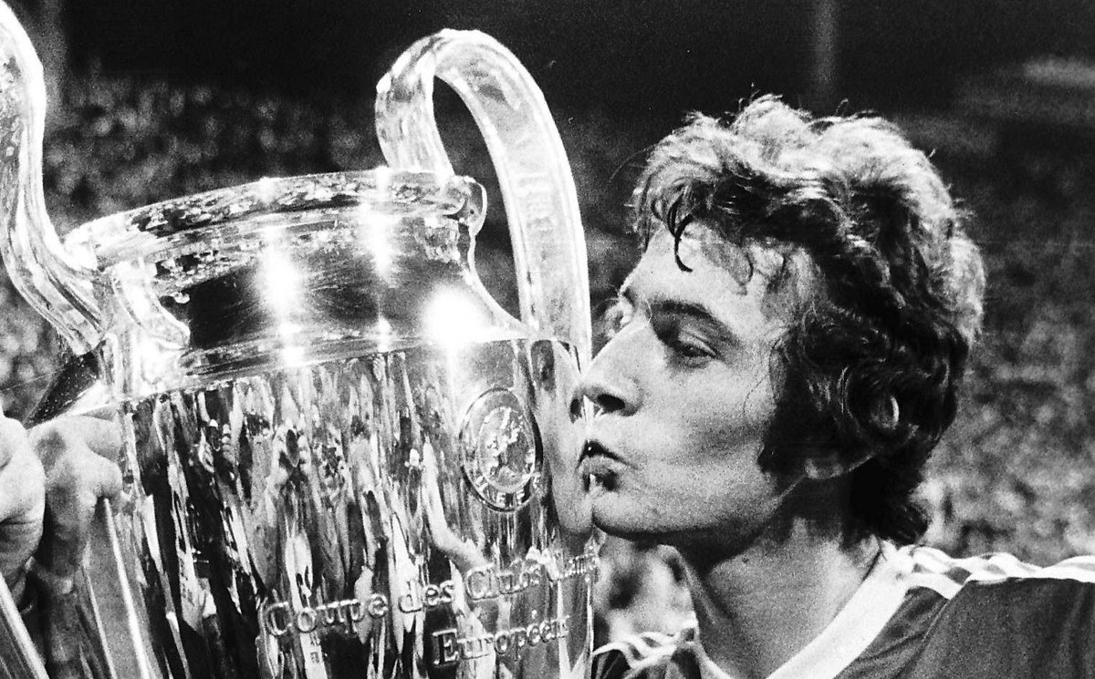 exwickclive's tweet image. Remembering @England player (1977-86) TREVOR FRANCIS today.
At 16 made debut @BCFC transferred to Brian Clough's @NFFC in 1979 & became the most expensive player in the Football League with a reputed fee of £999,999 played @ManCity @sampdoria & Atlanta
RIP TREVOR ⭐ ⭐ ⭐ ⭐ ⭐