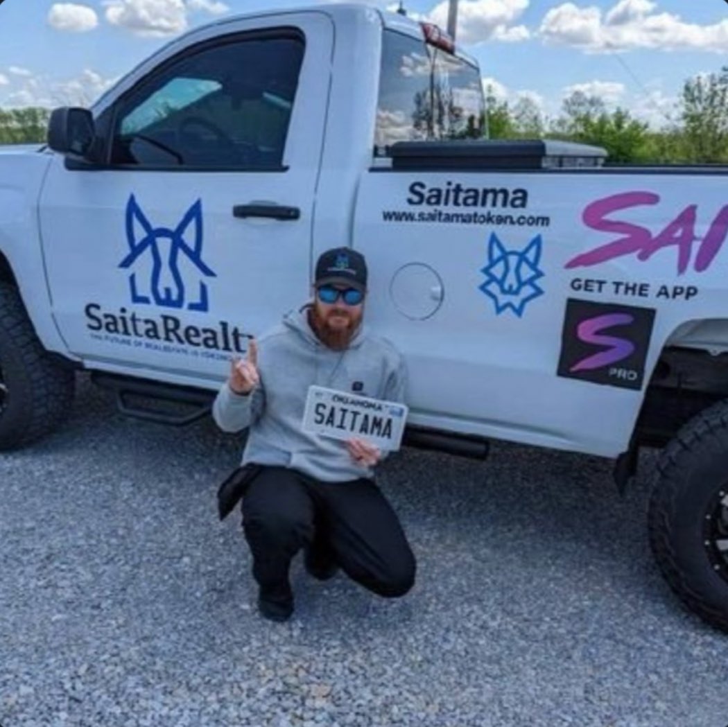 Does anyone know where I can buy these? 

I want to get a bunch to decorate my car just like this!!! 💜🐺💙