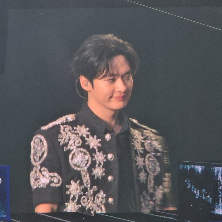 ❀ tyne. tweet media