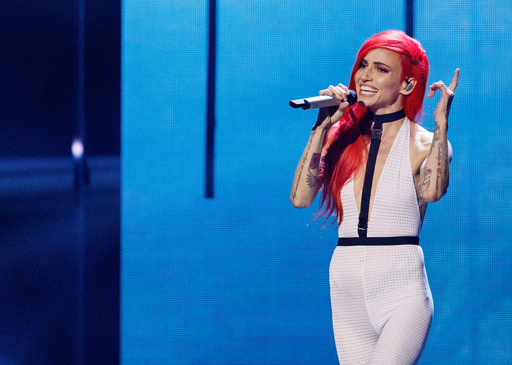 How Playing Video Games Makes Lights Reflect on Her Own Creative Work [WATCH]: bit.ly/3IoZFpB <a href="/lights/">Lights</a> #Skyrim #WorldofWarcraft #Zelda #WoW #videogames