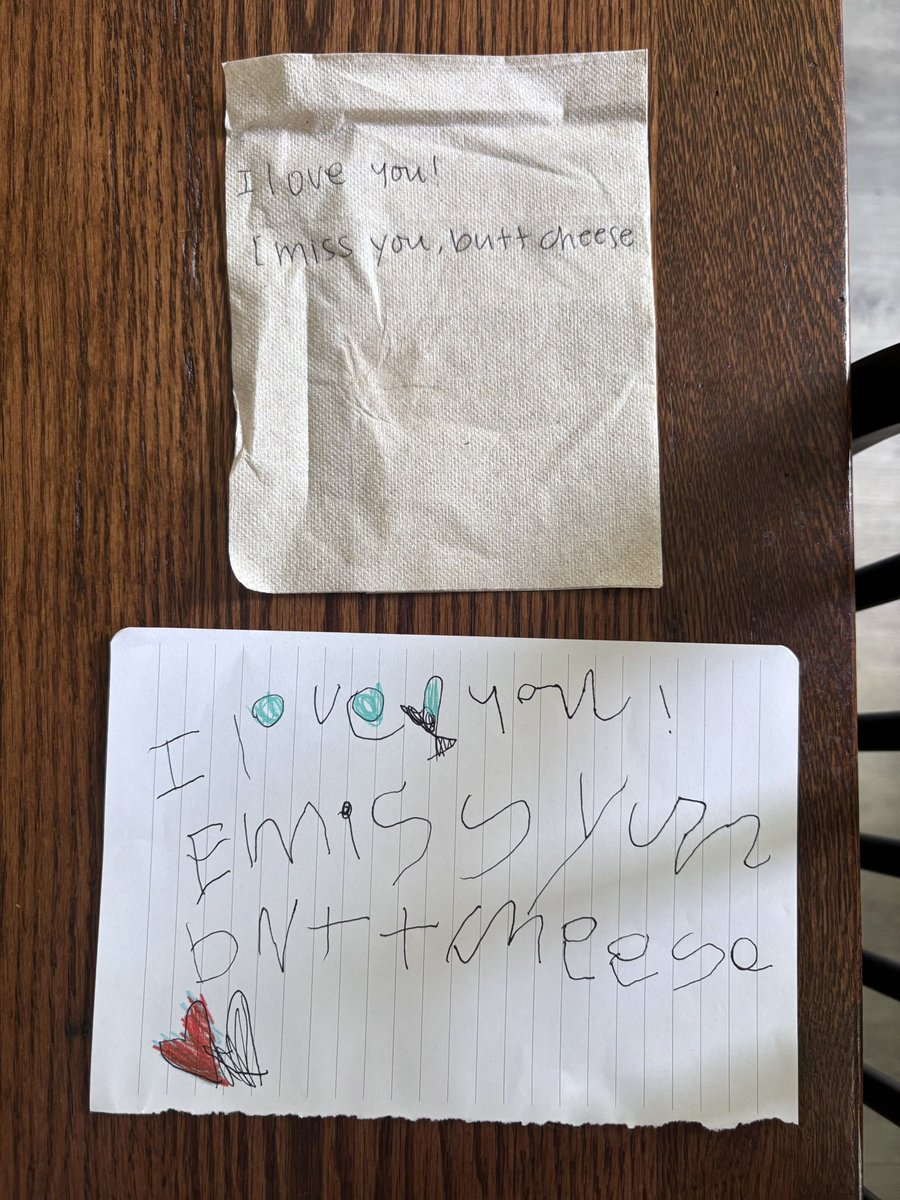 KevinDombrowski's tweet image. My whole family is gone for the weekend and it’s finding notes like this that really keep my going.