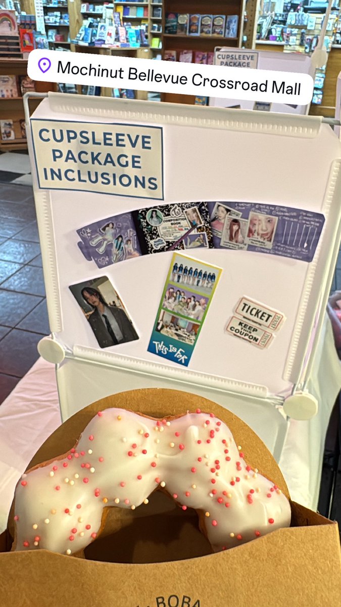 TODAY! Get a special donut/other item from Mochinut to grab a cupsleeve :)

#TWICE #twicethisisfor #THISISFOUR #THISISFOR