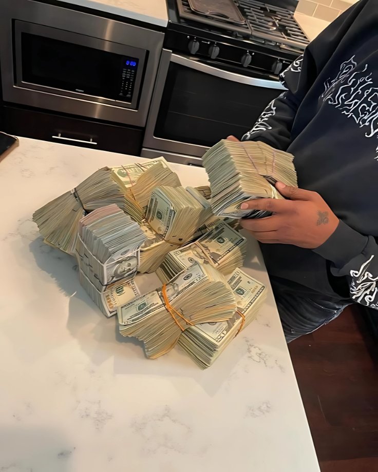 Wealthy Vibes Only tweet media