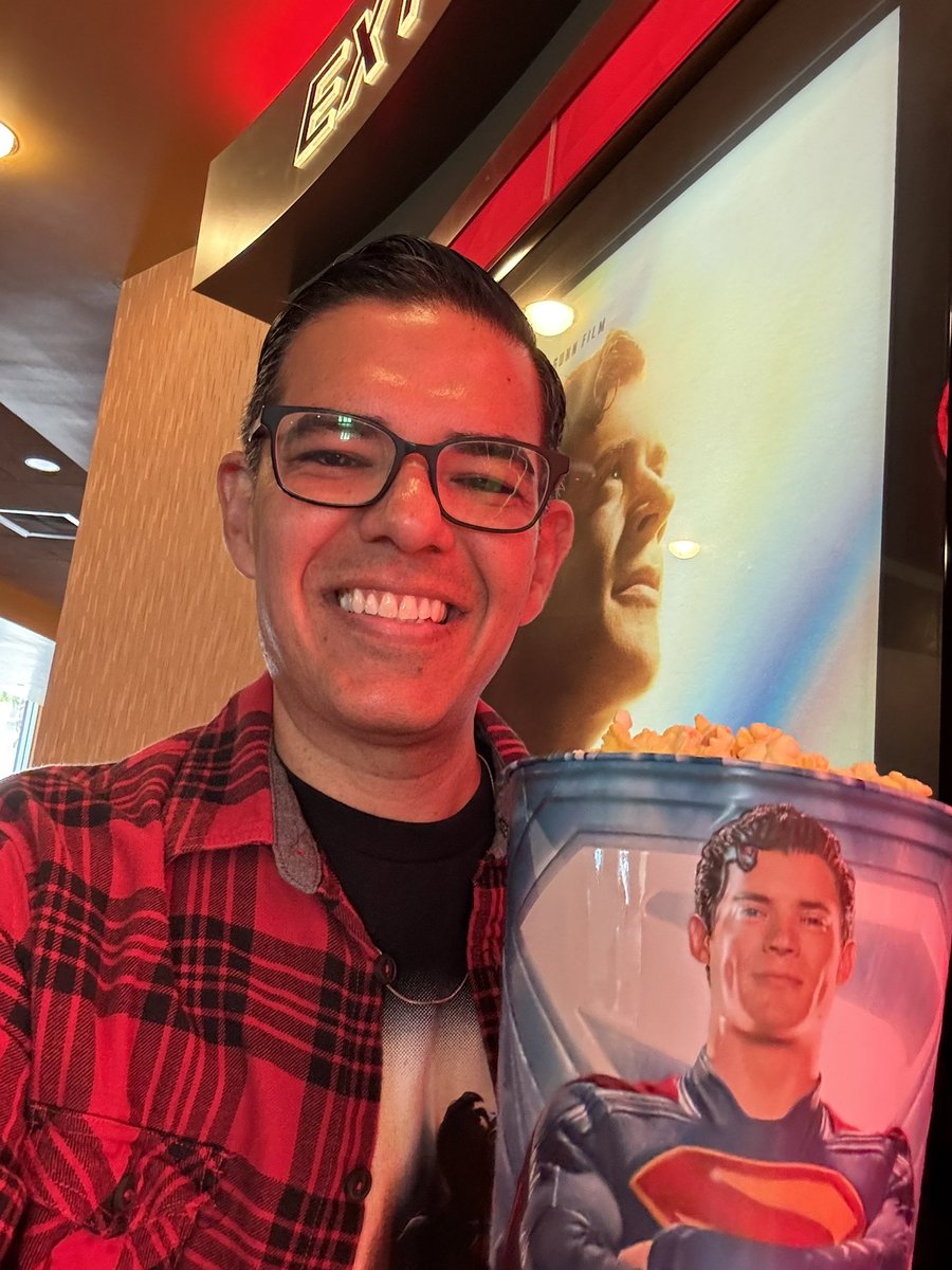 RobertGarcia's tweet image. Superman was incredible and I highly recommend. Great themes around immigration, a billionaire obsessed with power, international conflict, and being a good human. Truth & Justice, Always!