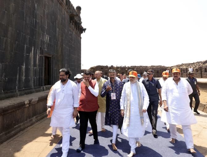 Shivneri, Raigad among 12 Maratha forts earn UNESCO World Heritage tag nagpurtoday.in/shivneri-raiga…  #MaharashtraNews #UNESCO