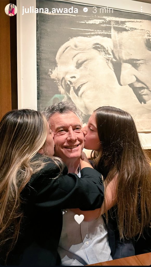 Di@na Dos S@ntos. (@dianadosanto) on Twitter photo ¡Qué lujo el matrimonio Presidencial que nos perdimos!!!😢😢😢😢
<a href="/mauriciomacri/">Mauricio Macri</a>
Serás siempre mí
ÚNICO PRESIDENTE Y
MÍ ÚNICO LÍDER🇦🇷🇦🇷🇦🇷
Lamentablemente primó la VULGARIDAD,LA IGNORANCIA,LA VAGANCIA
Y LOS PLANES😡 ¡Qué lujo el matrimonio Presidencial que nos perdimos!!!😢😢😢😢
<a href="/mauriciomacri/">Mauricio Macri</a>
Serás siempre mí
ÚNICO PRESIDENTE Y
MÍ ÚNICO LÍDER🇦🇷🇦🇷🇦🇷
Lamentablemente primó la VULGARIDAD,LA IGNORANCIA,LA VAGANCIA
Y LOS PLANES😡