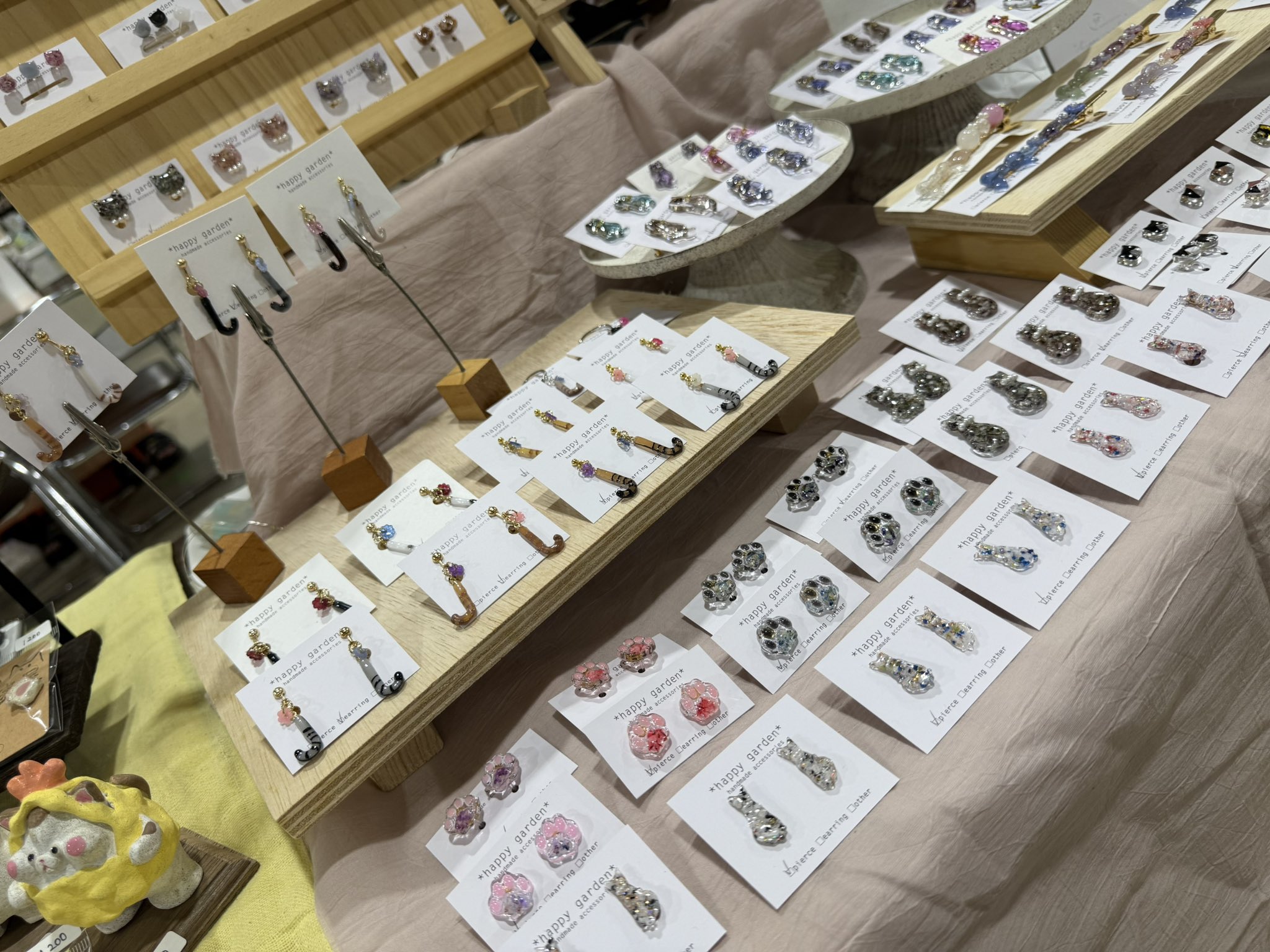 happy様おまとめページ　ハンドメイド家具　雑貨 宝さがしをする気分で訪れたい、大阪・中崎町の小さな手作り雑貨