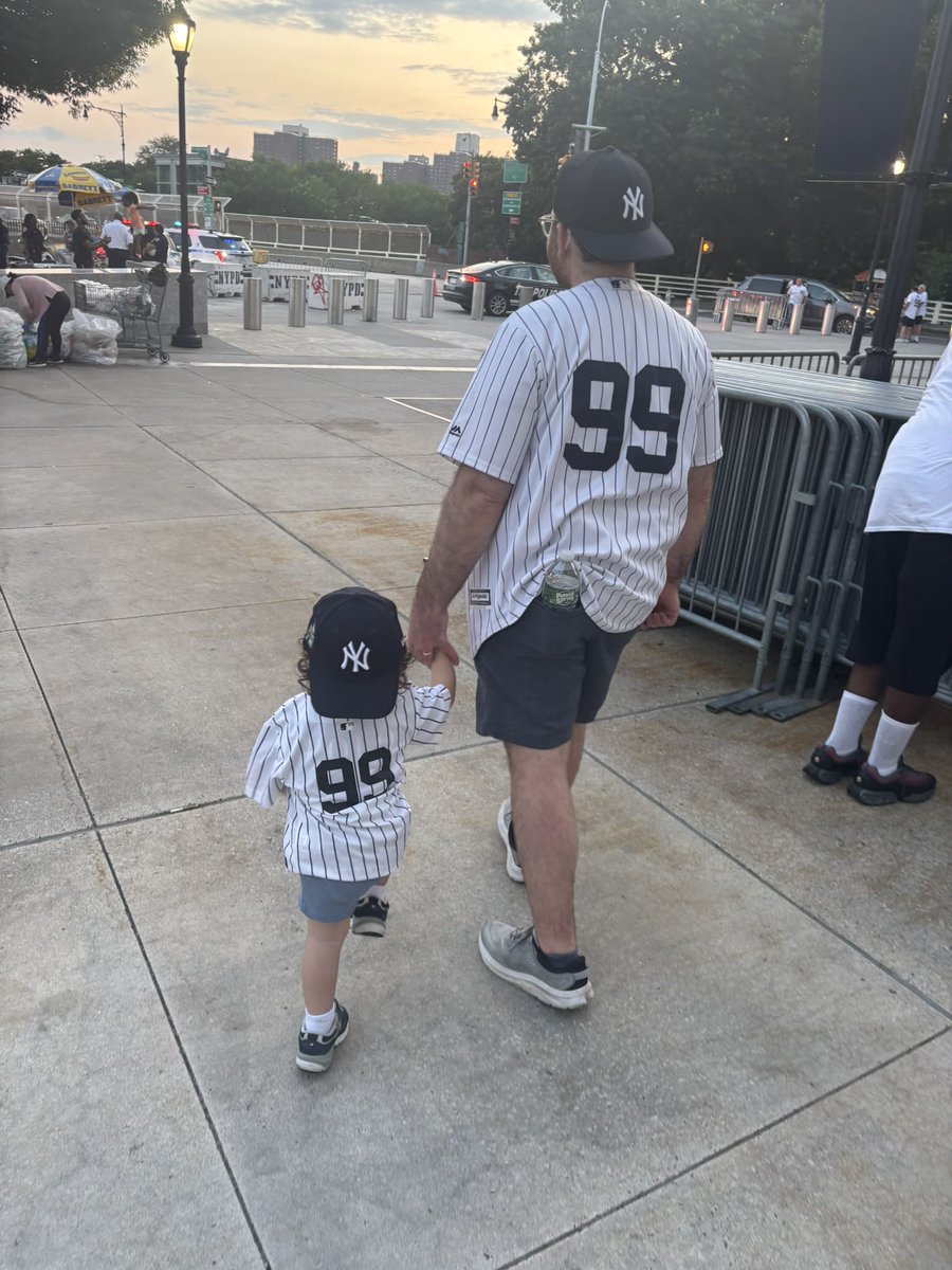 Gary Hartman (@ghartman314) on Twitter photo Took the little guy to his first <a href="/Yankees/">New York Yankees</a> game tonight. Truly a core memory unlocked. He had a blast and we saw a great game. Thanks to <a href="/mattkanner/">Matt Kanner</a> for making this happen, and good job #Yankees for turning this thing around last few days. Took the little guy to his first <a href="/Yankees/">New York Yankees</a> game tonight. Truly a core memory unlocked. He had a blast and we saw a great game. Thanks to <a href="/mattkanner/">Matt Kanner</a> for making this happen, and good job #Yankees for turning this thing around last few days.