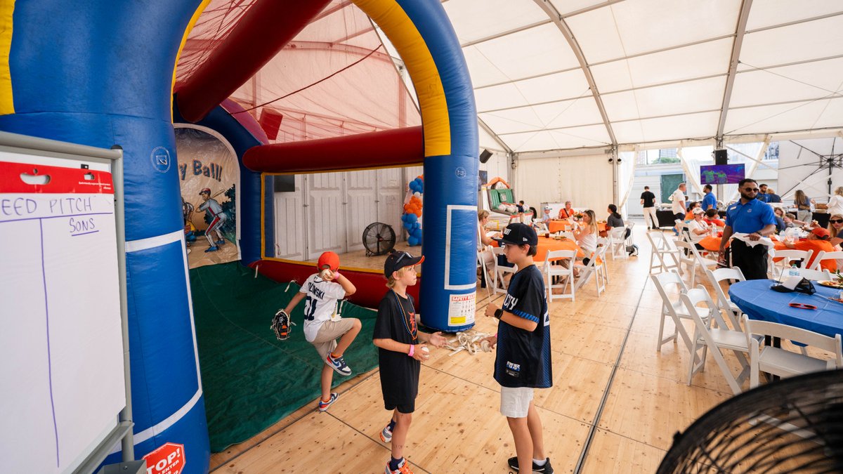 DetroitAthleticClub tweet media