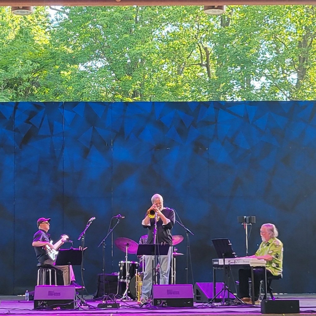 local4afm's tweet image. Singer Vanessa Rubin.
Trumpeter Jack Schantz.
Quite a combination tonight.
#UnionMusicians all weekend long at the @CainPark Arts Festival. Join Us!