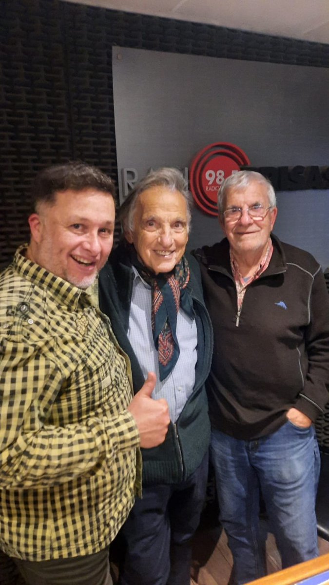 Gracias maestros por dejarme estar compartiendo este momento <a href="/arielcholociano/">Ariel Cholo Ciano</a> <a href="/eduardozanoli/">Eduardo Zanoli</a> y a mi amado cholo ciano <a href="/cholociano/">cholo ciano</a>