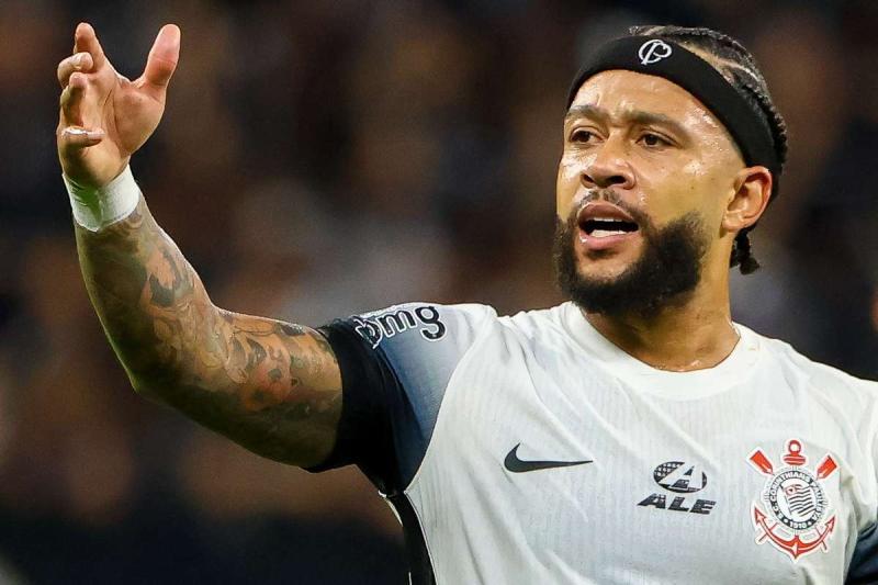 SUpperEchelon's tweet image. Memphis Depay has officially taken action against Corinthians over an unpaid $1M debt. The Brazilian giants are battling a financial crisis, delaying payments of Depay's wages. ⚽💰

#Depay #Corinthians #FootballNews #UpsportsOnline