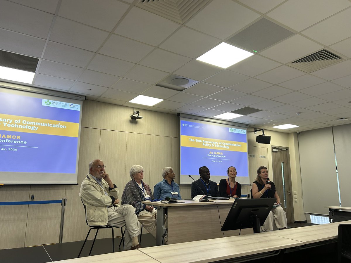 The history makers of <a href="/IAMCRtweets/">IAMCR</a> Communication Tech &amp; Policy section are here at <a href="/CNMnus/">NUS Communications and New Media</a>. The #iamcr2025 pre-conference of our section’s years of experience starts now!