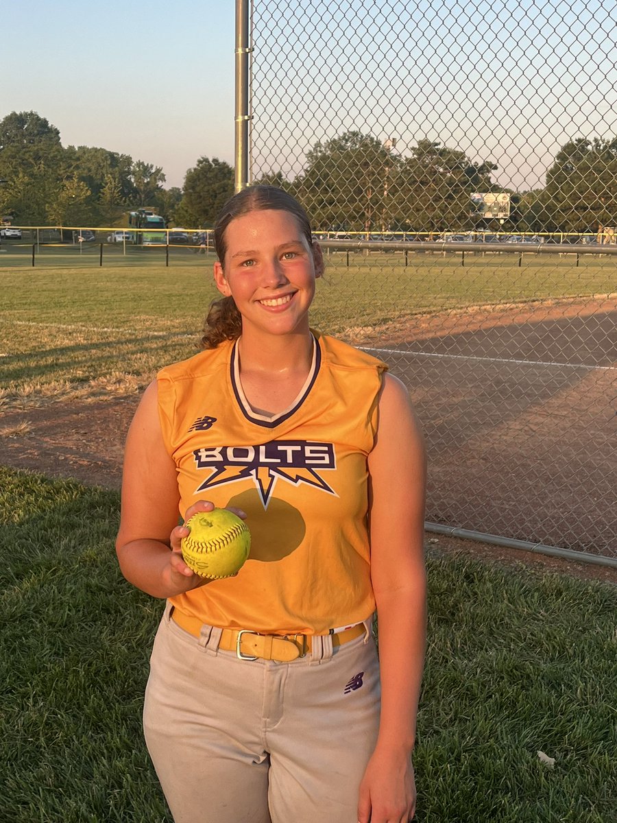 Day #1 <a href="/OHStingraysShow/">Ohio Stingrays Showcase</a> was a solid effort and 2-0 start. <a href="/jennajoyce2027/">Jenna Joyce</a> and <a href="/cj_rittinger/">CJ Rittinger</a> each picked up a W in the  ⭕️! With the later racking up 14k’s! 
The offense has been lead by <a href="/Ady_Freeman0109/">Adysen Freeman</a> with a 3/4 day! <a href="/OSmith2028/">Olivia Smith</a>, <a href="/GabbiWill20/">Gabbi Williamson 2027</a>, <a href="/AddieRudge2028/">Addie Rudge 2028</a>, <a href="/BerquistMia/">Mia Berquist</a> and