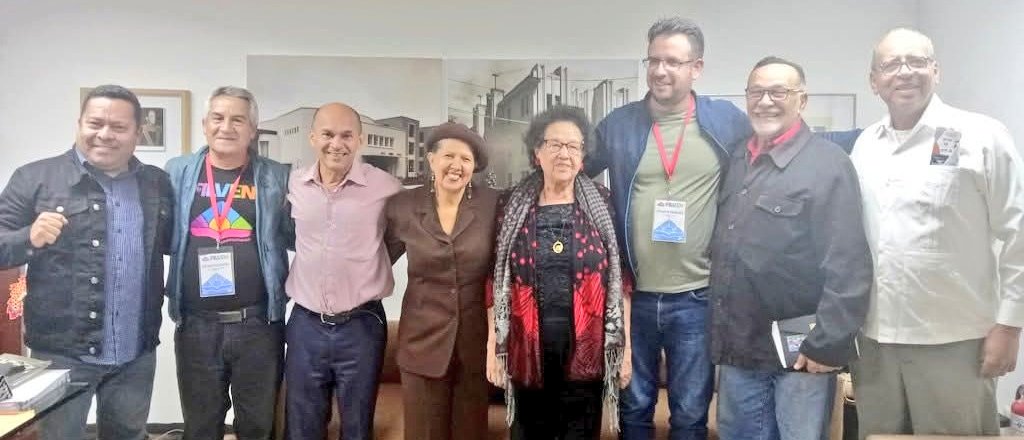 El diputado Elier Ramírez <a href="/islainsumisa/">Elier Ramírez Cañedo</a>, miembro del Consejo de Estado, sostuvo fraterno intercambio con el Grupo Parlamentario de Amistad con #Cuba🇨🇺 de la <a href="/Asamblea_Ven/">Asamblea Nacional 🇻🇪</a>🇻🇪