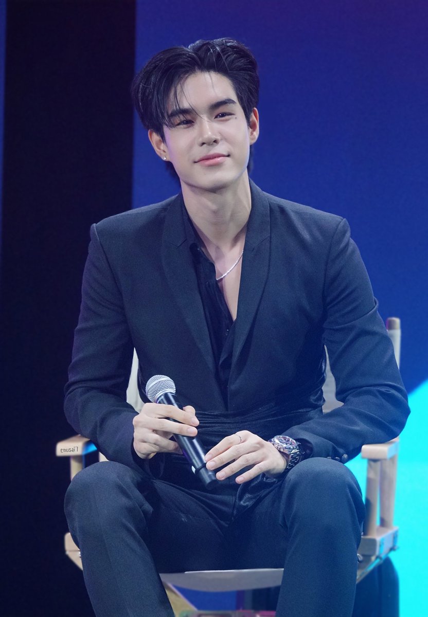 enusai7's tweet image. 250711 : อะตอมคนเก่งของพี่ หล่อมากเลยครับ ภูมิใจในตัวน้องมาก พี่รอติดตามผลงานน๊า 🤍

@attsavaj_atom | #Atomixboyz 

#atomnathaphop #atomAttsavaj 
#ขอเป็นพระเอกในหัวใจพระเอก 
#LetMeIntoYourHeartTheSeries 
#ThailandContentExperience2025 
#ThaiContentExperience #TCX