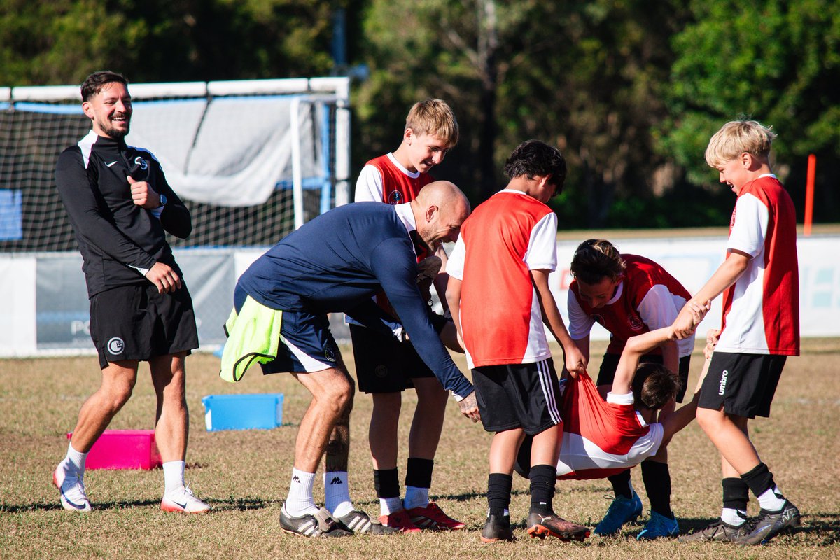OJMartin_'s tweet image. Down Under 🇦🇺
What a privilege to have spent the week In Australia, working with @ftfc International Academy & Elite Edge Football Academy, on the High Performance Player Camp ⚽️
The Endless Summer Continues 🌇