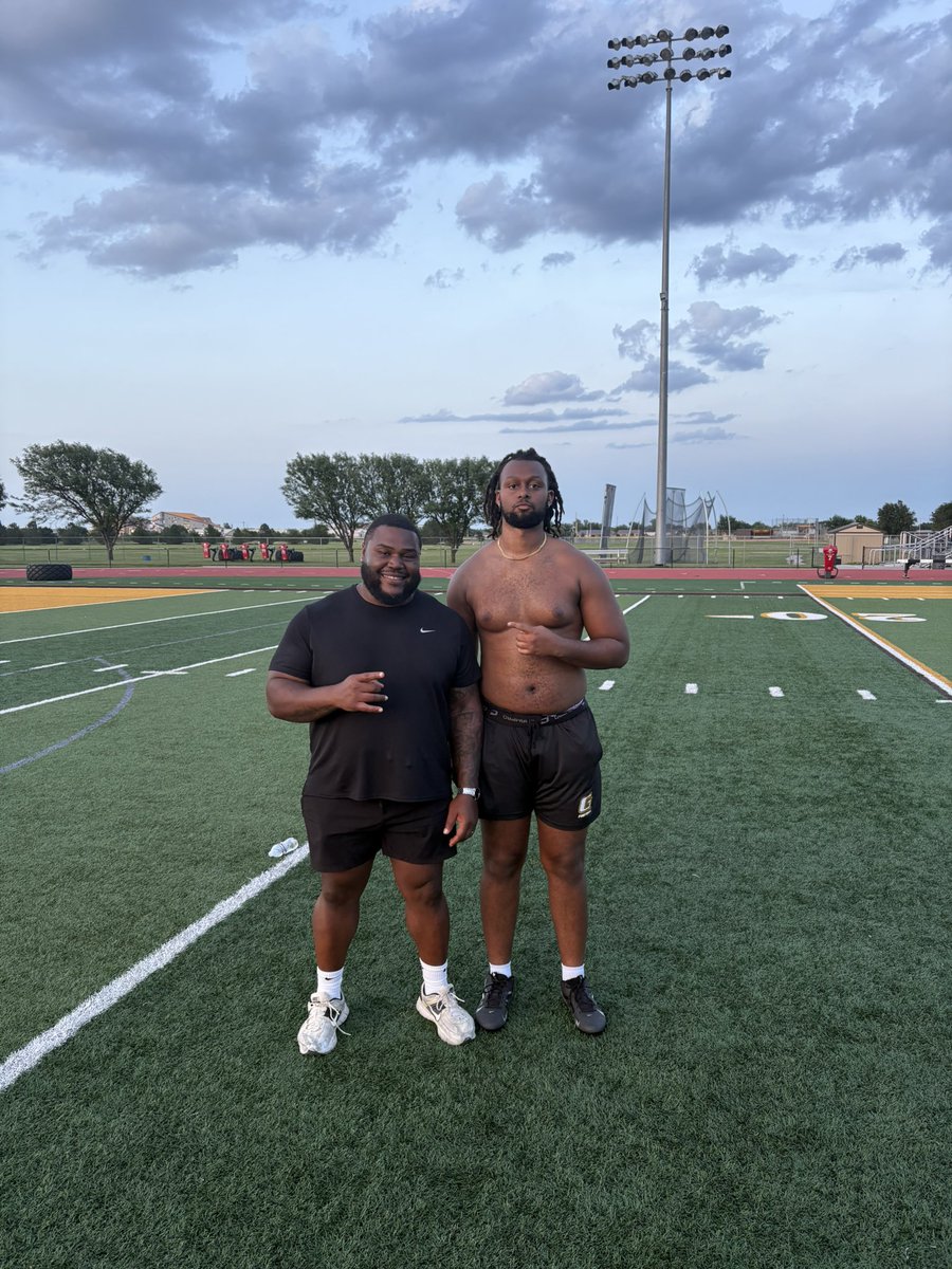 langstonragland's tweet image. Got a chance to get it in with @TheSackSensei day 1/3 
#timewilltell