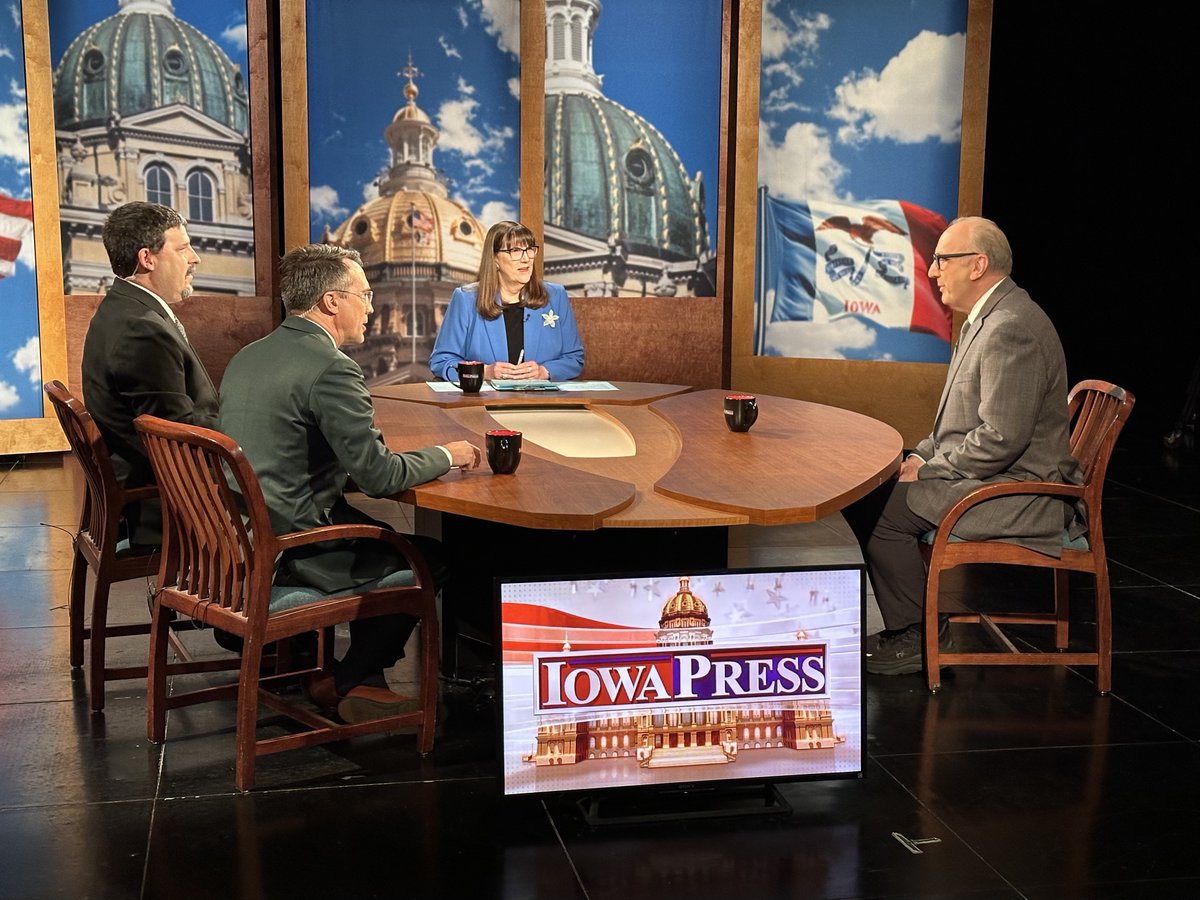 IowaPress's tweet image. Three decades of bringing Broadway to central IA but the curtain is about to close on Jeff Chelesvig. He joins Radio IA&apos;s @okayhenderson, the Gazette&apos;s @ErinDMurphy &amp;amp; DSM Mags @MichaelMorain as our guest. Watch tonight at 7:30 on @iowapbs or online anytime iowapbs.org/shows/iowapres…