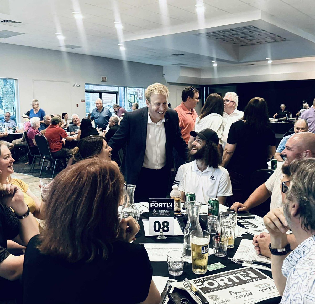 mlevesquecaq's tweet image. Je suis allé saluer les participants au tournoi de golf de la Corporation d'aménagement de la Rivière Blanche - Parc de la Ferme-Dalton lors de leur souper. 🍽️🥗
Bravo aux organisateurs, aux bénévoles et aux donateurs qui ont contribué au succès de cet événement! ⛳️🏌️🏌️♀️
#Assnat…