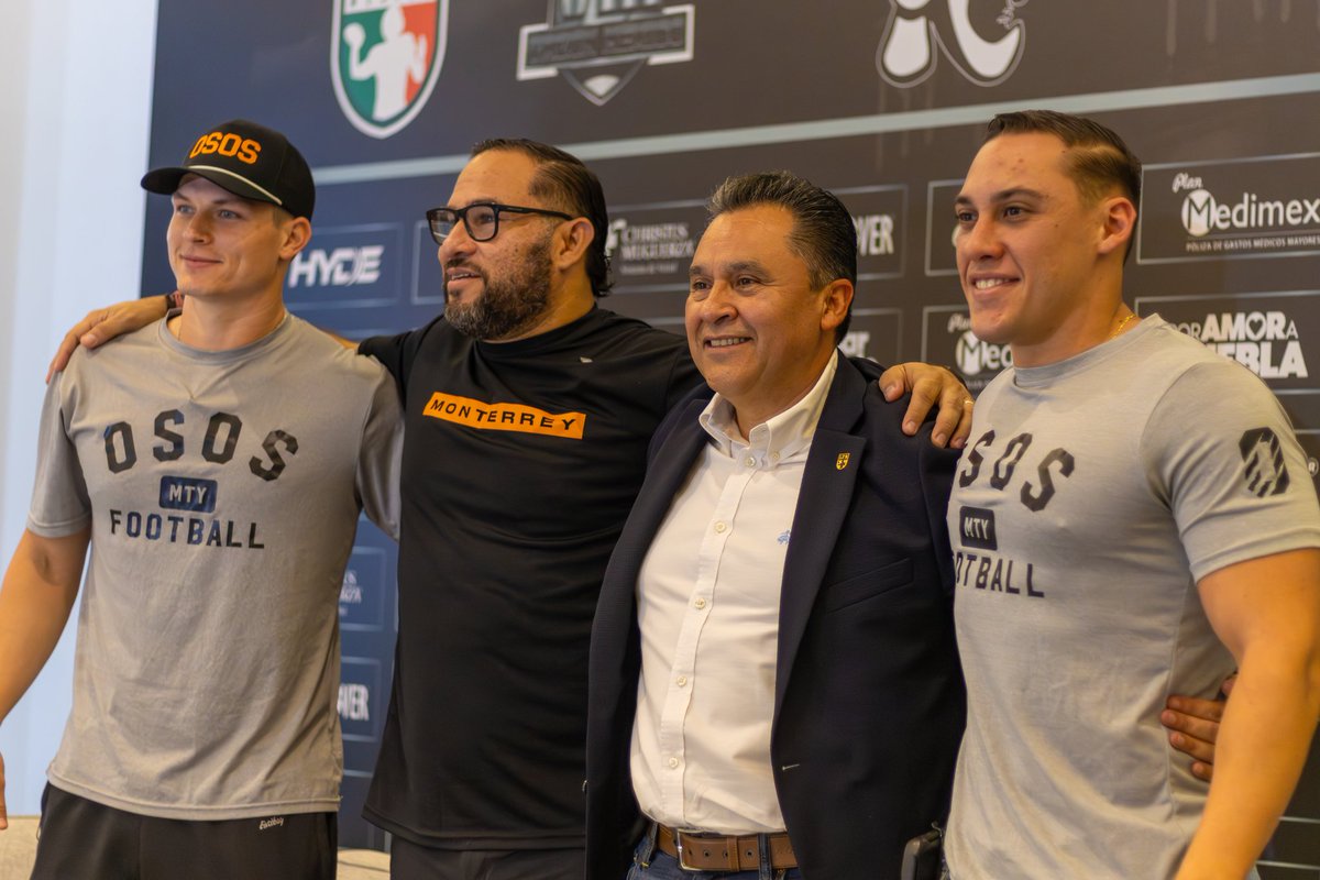 TAZÓN MÉXICO VIII 🏆

Así se vivió la 🎙 conferencia de prensa del día previo a la GRAN FINAL de la <a href="/LFA_Mex/">LFA Mex</a>, donde Jorge Valdez, Shelton Eppler y Sergio San Vicente dieron sus impresiones de lo que será el partido en Puebla.

¡VAMOS OSOS!🐾

#GarrasFuera #LFA2025 #TazonMexico