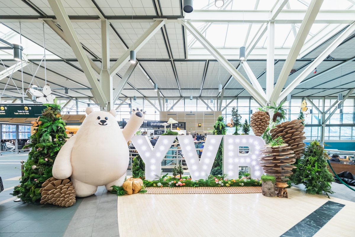 ✈️ YVR has created experiences to bring the spirit of B.C. to your journey. Before your next flight:

✅ Label your belongings
✅ Enroll in Digital ID for a smoother experience
✅ Arrive early and Take the Scenic Route through the airport

Learn more: news.yvr.ca/yvrs-summer-tr…