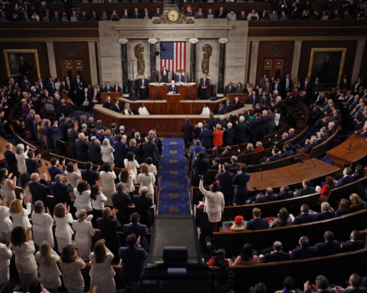 SaveAmericaNew's tweet image. Do you support Congress ONLY voting on single individual bills not HUGE Omnibus bills ?
YES or NO ?