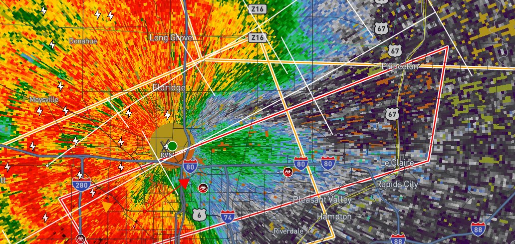 BigOlHunk's tweet photo. πͺοΈ TORNADO WARNING β Scott Co. IA & Rock Island Co. IL until 5:45 PM CDT
π¨ CONFIRMED rain-wrapped tornado over Davenport, moving NE at 30 mph
πLe Claire & Port Byron in path β TAKE COVER NOW!
#IAwx #ILwx #TornadoWarning #RainWrapped #QuadCities #wx https://t.co/mU20ZayvkM