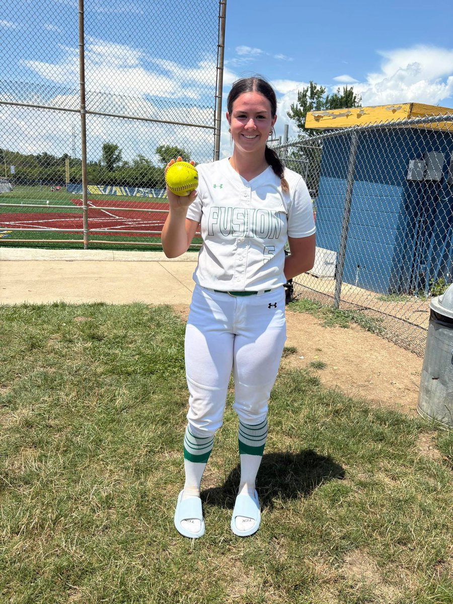 Fusion 09 Hegedus (@09hegedus) on Twitter photo Day 1 at the <a href="/OHStingraysShow/">Ohio Stingrays Showcase</a> , and <a href="/emoryhegedus/">Emory Hegedus</a> with a 💣 over left field in game 2! Day 1 at the <a href="/OHStingraysShow/">Ohio Stingrays Showcase</a> , and <a href="/emoryhegedus/">Emory Hegedus</a> with a 💣 over left field in game 2!