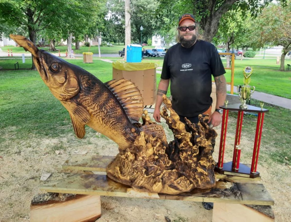 wrwassociation's tweet image. One of our top chainsaw carvers Chris wood at various competitions
Enjoy your weekends