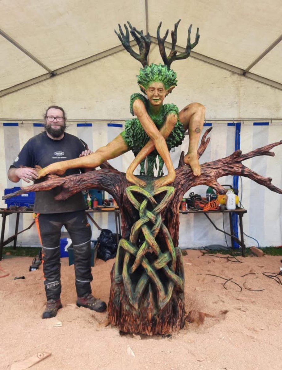 wrwassociation's tweet image. One of our top chainsaw carvers Chris wood at various competitions
Enjoy your weekends