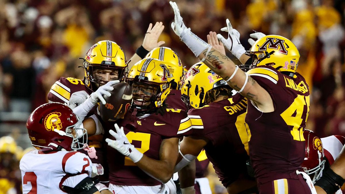 Kylan “29” Bobo ✞ (@kylanbobo1) on Twitter photo #AGTG I’m blessed to receive my 12th offer from Minnesota Golden Gophers <a href="/CoachJ_Everett/">Jayden Everett</a> <a href="/LawrencHopkins/">Lawrence Hopkins</a> <a href="/TupFB/">Tupelo High Football</a> <a href="/Coach_TWard/">Trey Ward</a> <a href="/DaShaunfields22/">DA’SHAUN FIELDS</a> <a href="/samspiegs/">Sam Spiegelman</a> <a href="/SWiltfong_/">Steve Wiltfong</a> <a href="/ChadSimmons_/">ChadSimmons</a> <a href="/MacCorleone74/">Rion (Ree-un) Young</a> <a href="/MHAYG00D/">Matt Haygood</a> <a href="/ThardiN1235/">Ty Hardin</a> #AGTG I’m blessed to receive my 12th offer from Minnesota Golden Gophers <a href="/CoachJ_Everett/">Jayden Everett</a> <a href="/LawrencHopkins/">Lawrence Hopkins</a> <a href="/TupFB/">Tupelo High Football</a> <a href="/Coach_TWard/">Trey Ward</a> <a href="/DaShaunfields22/">DA’SHAUN FIELDS</a> <a href="/samspiegs/">Sam Spiegelman</a> <a href="/SWiltfong_/">Steve Wiltfong</a> <a href="/ChadSimmons_/">ChadSimmons</a> <a href="/MacCorleone74/">Rion (Ree-un) Young</a> <a href="/MHAYG00D/">Matt Haygood</a> <a href="/ThardiN1235/">Ty Hardin</a>