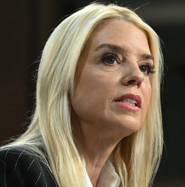GioBruno1600's tweet image. Should President Trump replace Pam Bondi with Ron DeSantis ???