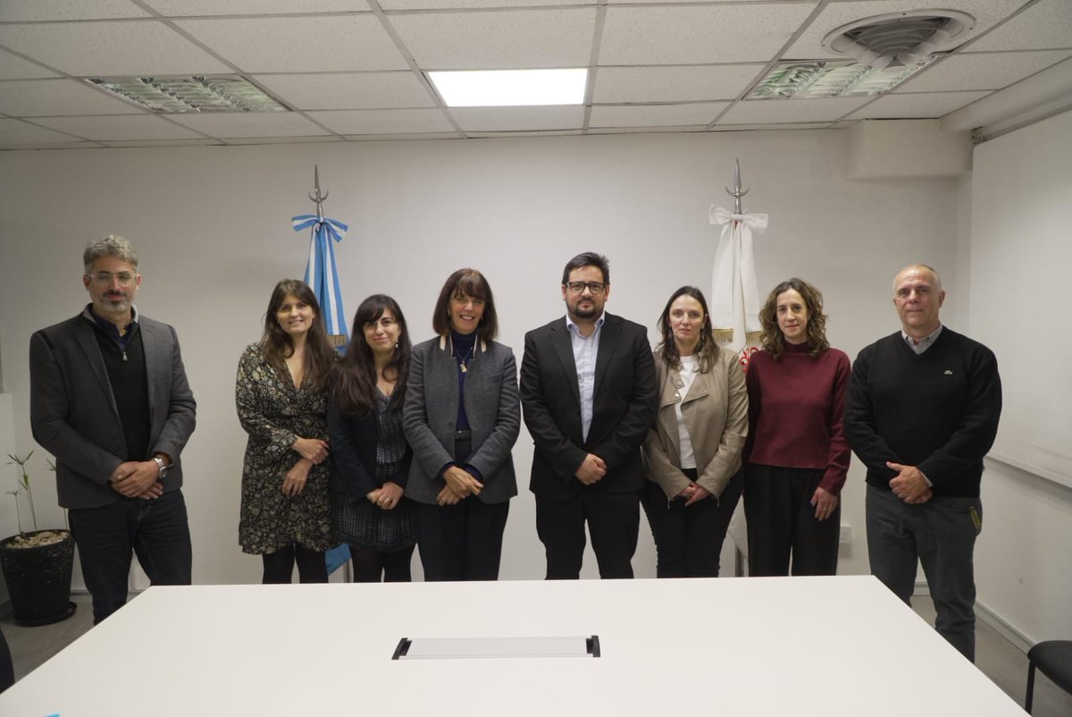 MPDefensaCABA's tweet image. La Defensora General de la Ciudad, Marcela Millán, se reunió con el Relator Especial de la @CIDH sobre Derechos Económicos, Sociales, Culturales y ambientales, Javier Palummo Lantes (@JPALUMMO) @DESCA_CIDH, para articular una agenda de trabajo en común.