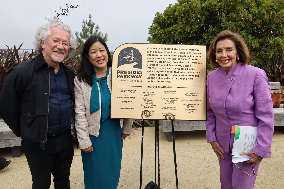 SpeakerPelosi's tweet image. Ten years ago, I worked alongside local, state and federal partners to transform Doyle Drive into the Presidio Parkway—a world-class connection to San Francisco, the Golden Gate Bridge and our Presidio national park.
Today, we celebrated the partnerships that made it possible.