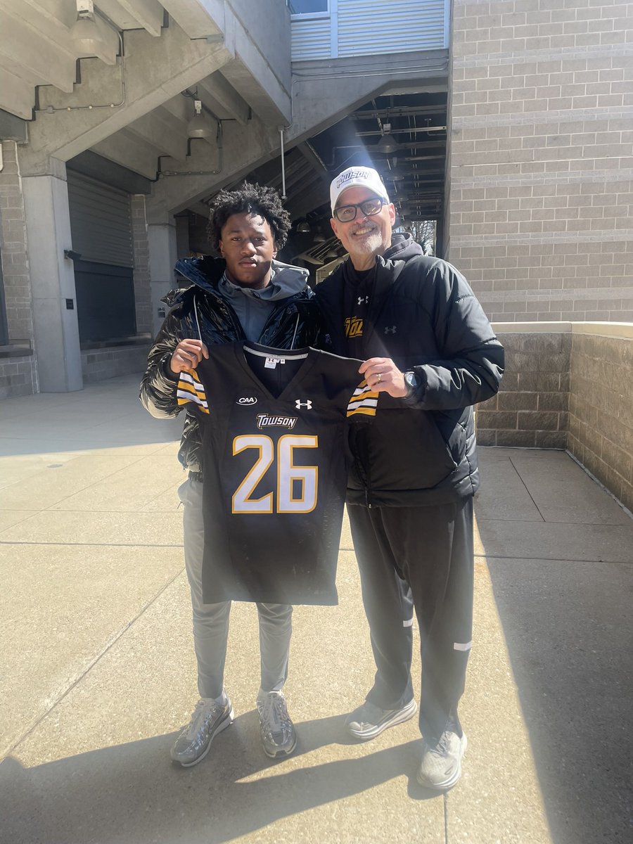 CoumelEdwards13's tweet image. I will be at @Towson_FB 7on7 tournament tomorrow! @CoachSandora4 @PHS_PanthersFB @LevernBelin