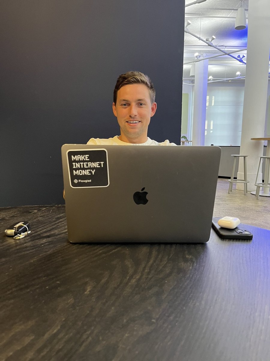 flowglad's tweet image. Make 👏 more 👏 internet 👏 money
We love coworking with the builders who build on us