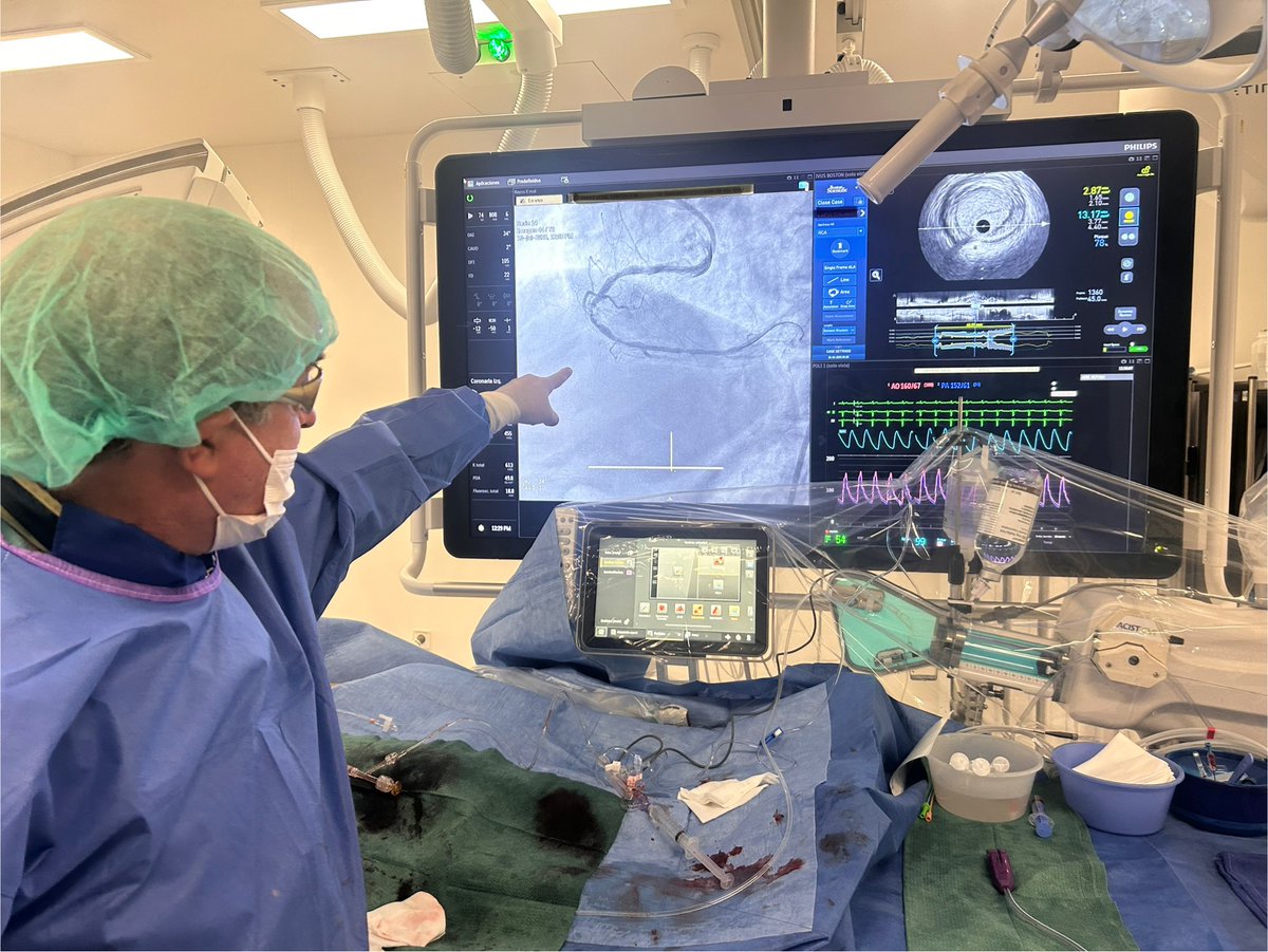 cardioyoguini's tweet image. Plaque preparation workshop at @hbellvitge  using #Rotablator and #Wolverine cutting balloon, #IVUS guidance . Talks, case reviews, hands-on and 3 cases in the cathlab. Thanks to my colleague @lmteruelg . #complexPCI #intracoroaryimaging
