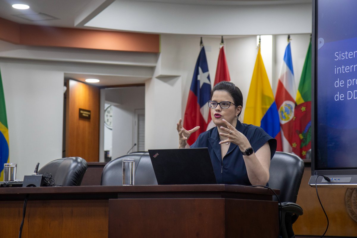 CorteIDH's tweet image. 📚 El 10 de julio, la Corte Interamericana de Derechos Humanos, a través de su Centro de Formación, capacitó a 23 personas participantes del Programa de Formación Inicial para Aspirantes a la Judicatura de la Escuela Judicial de Costa Rica.
Durante la jornada, se abordaron las…