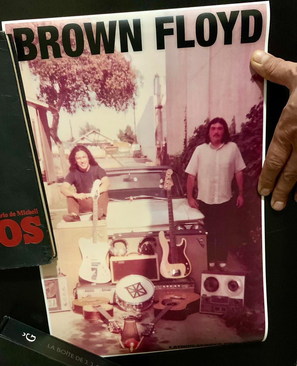 Los Lobos (@loslobosband) on Twitter photo Big thanks to Rodolfo Arana López for digging up this pre–Los Lobos poster featuring Louie Perez (left) and David Hidalgo (right)! #LosLobos #Throwback
Any longtime fans still holding onto one of these? 👋 Big thanks to Rodolfo Arana López for digging up this pre–Los Lobos poster featuring Louie Perez (left) and David Hidalgo (right)! #LosLobos #Throwback
Any longtime fans still holding onto one of these? 👋