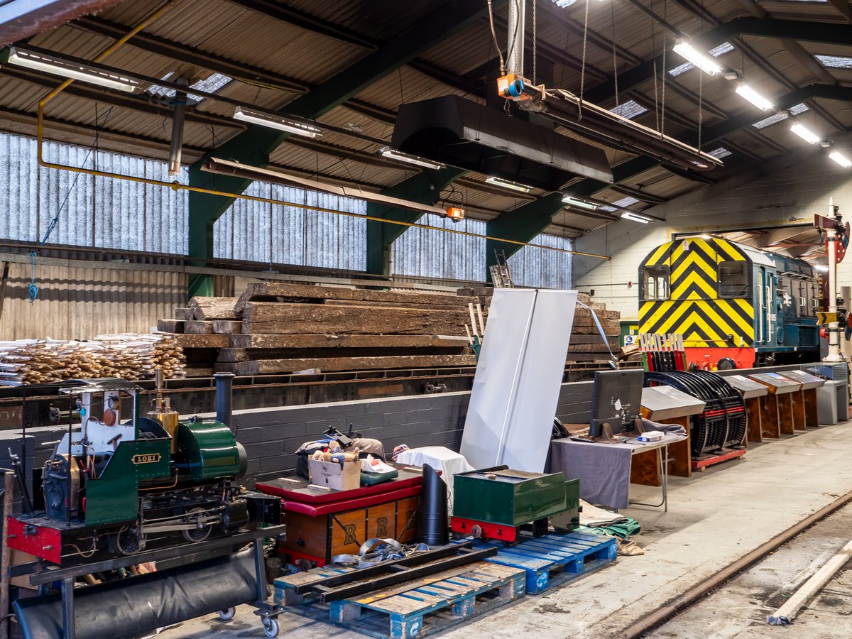 Rail_Photter's tweet image. British Railways Horwich Works 08915 (D4145) Built 1962. Seen in the workshop at Stephenson Steam Railway 04/07/25.
